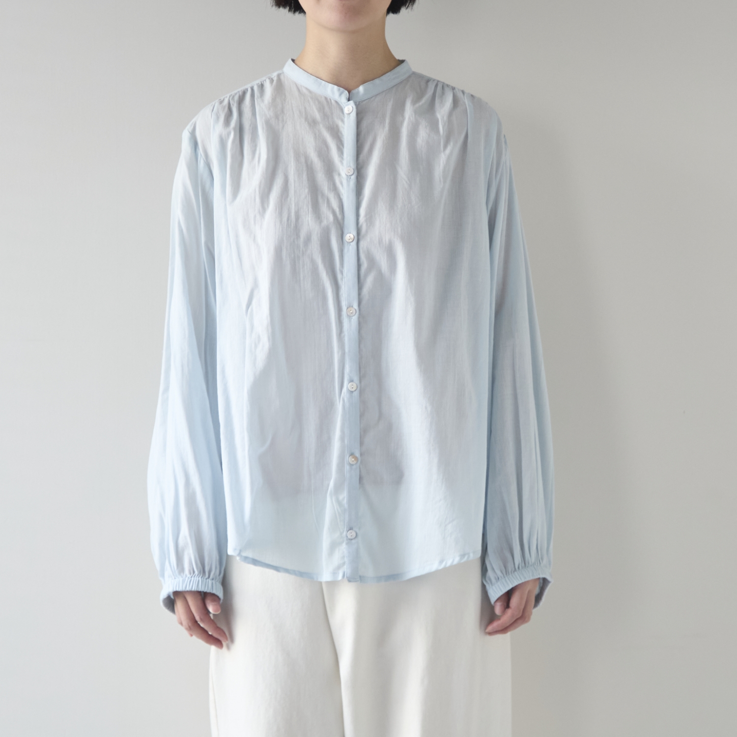 Kilka×kapuwa/風が通るなめらかモスリンブラウス